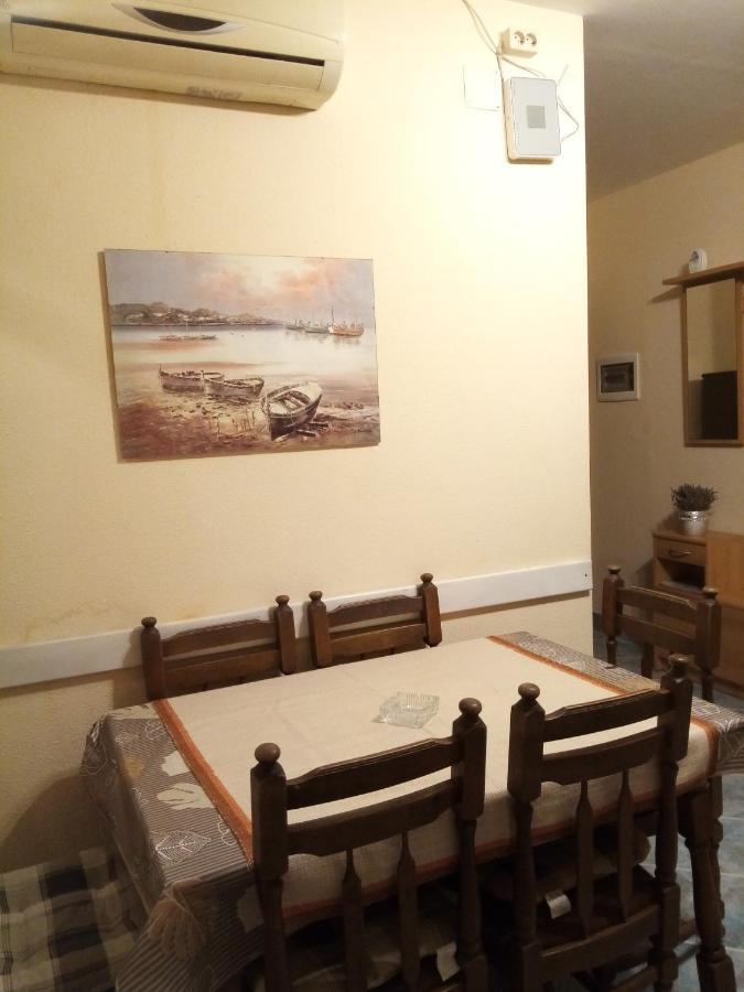 Apartments Vanja Skara Biograd Biograd Na Moru Eksteriør bilde