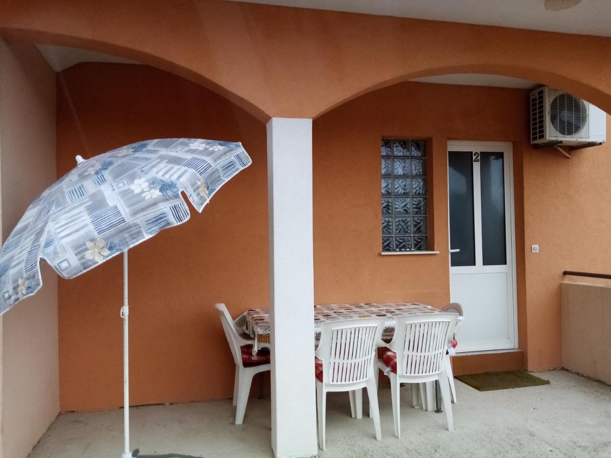 Apartments Vanja Skara Biograd Biograd Na Moru Eksteriør bilde